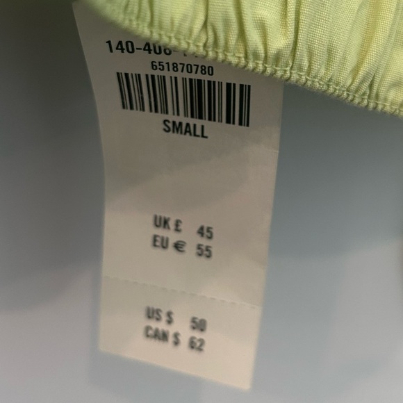 Abercrombie & Fitch Crop Ruffle Blouse V Neck‎ Back Small NWT - Picture 2 of 4